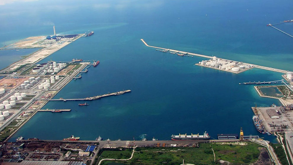 sea port